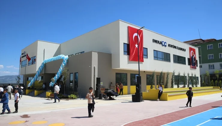 Sabancı Vakfı ve Enerjisa Enerji İşbirliğiyle Yapılan Enerjisa Atatürk İlkokulu Hizmete Sunuldu