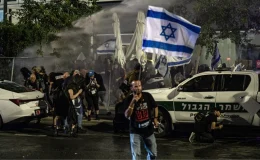 İsrailliler, İsrailli esirlerin geri getirilmesi ve hükümetin istifası talebiyle gösteri düzenledi