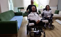 SMA Hastası Çocuklarını Gezdiren Anne Ehliyet Aldı